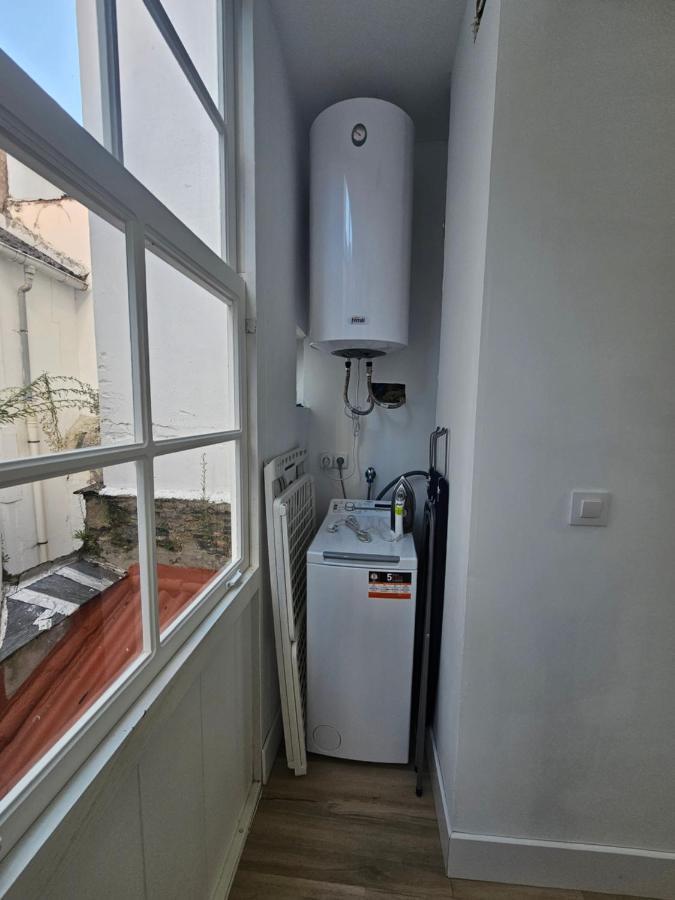 Apartamentos En El Centro - Plaza De Amboage - Wifi Ferrol Exterior photo
