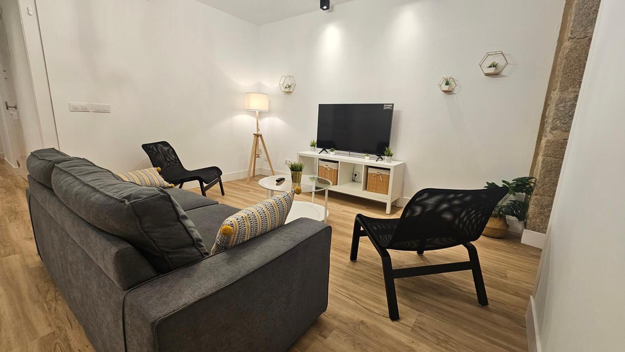 Apartamentos En El Centro - Plaza De Amboage - Wifi Ferrol Exterior photo